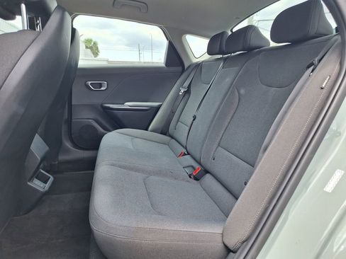 Used 2025 Kia K4 FWD image 22