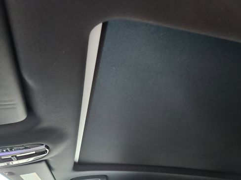 Used 2023 Porsche Cayenne Platinum Edition image 24