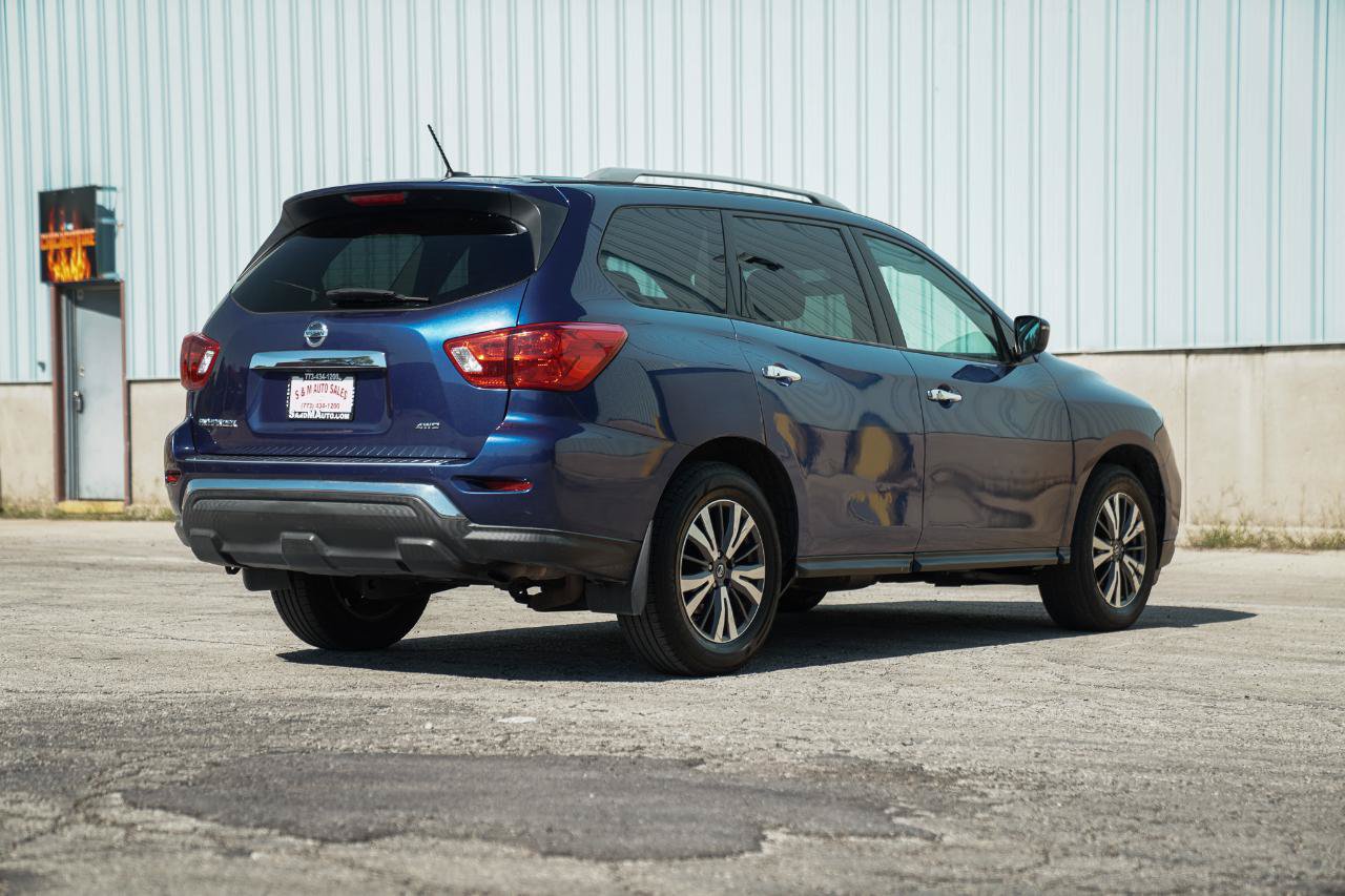 Used 2018 Nissan Pathfinder S AWD/4WD image 14