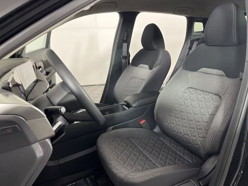 New 2026 Nissan Kicks SV image 18