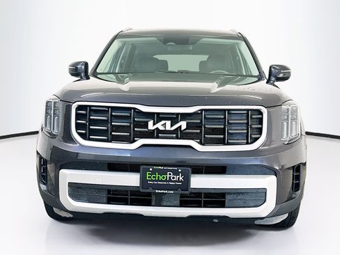 Used 2025 Kia Telluride S AWD/4WD image 2