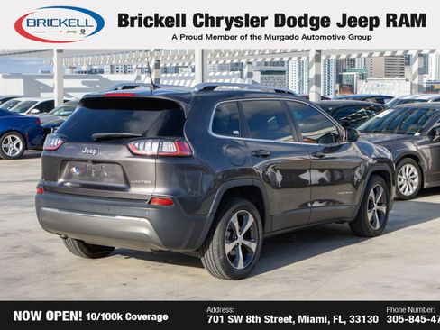 Used 2019 Jeep Cherokee Limited image 5