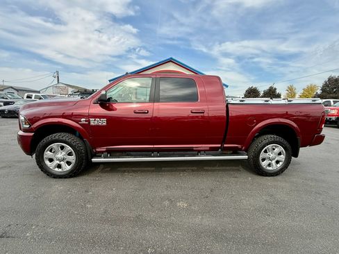Used 2018 RAM 2500 Laramie w/ Sport Appearance Group AWD/4WD image 2