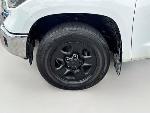 Used 2020 Toyota Tundra SR5 w/ SR5 Upgrade Package RWD image 28