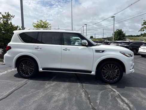 Used 2024 INFINITI QX80 Sensory w/ Cargo Package AWD/4WD image 8