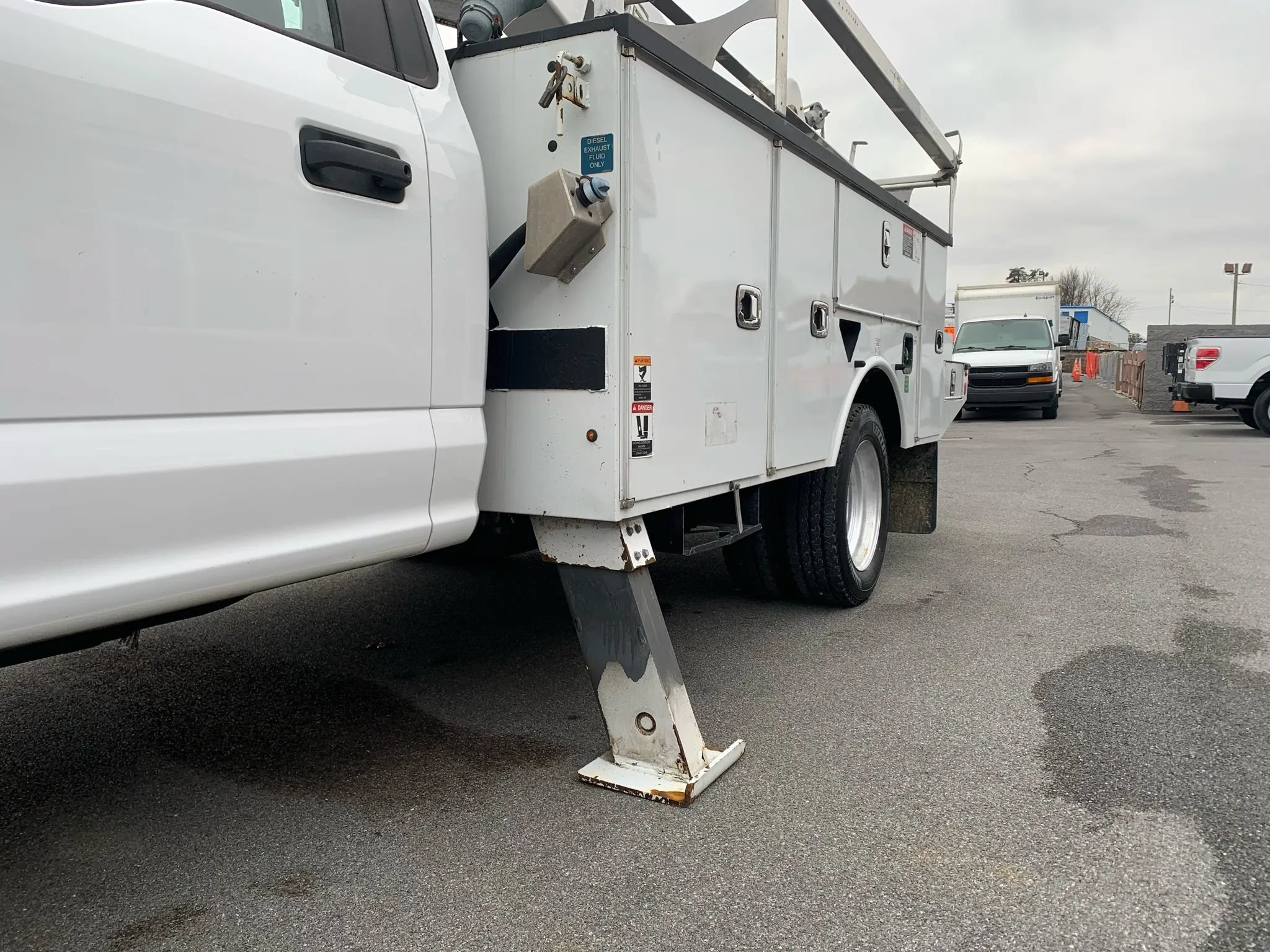 Used 2017 Ford F550 4x4 Regular Cab Super Duty image 42