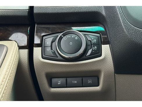 Used 2015 Ford Explorer Limited w/ Equipment Group 302A image 31