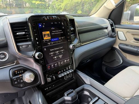 Used 2019 RAM 1500 Limited AWD/4WD image 11