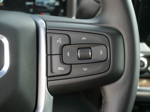 Used 2025 GMC Sierra 1500 Elevation image 21