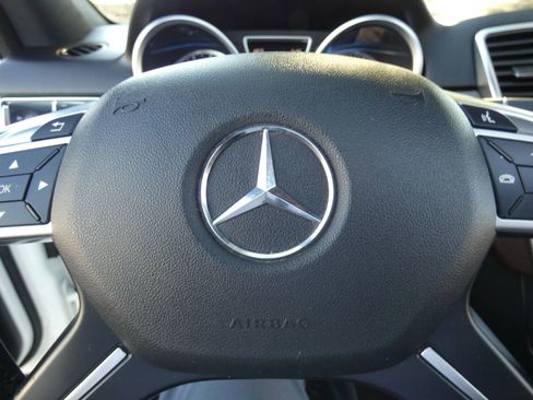 Used 2015 Mercedes-Benz ML 350 4MATIC image 80