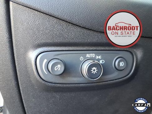 Used 2020 Chevrolet Equinox Premier image 18