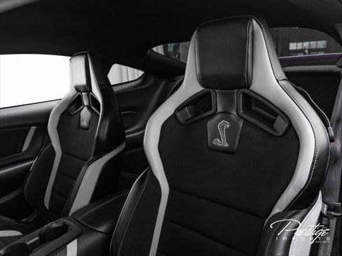 Used 2020 Ford Mustang Shelby GT500 w/ Carbon Fiber Track Pack RWD image 24