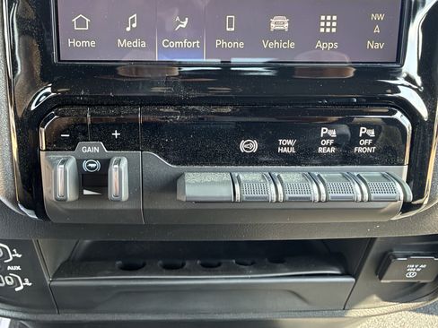 New 2026 RAM 2500 Tradesman AWD/4WD image 28