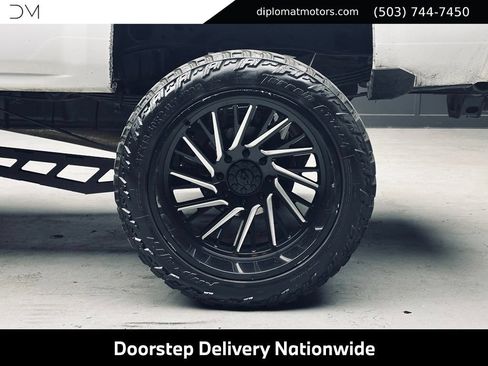 Used 2017 Chevrolet Silverado 2500 LT AWD/4WD image 34
