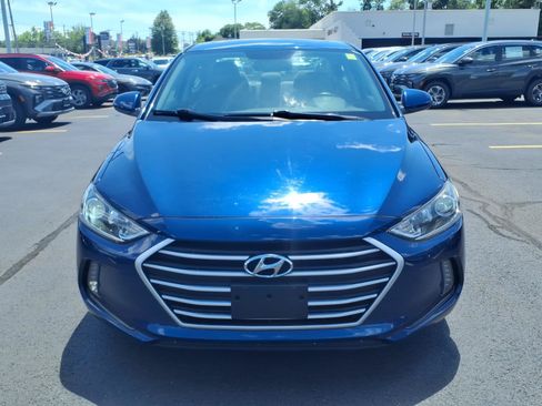 Used 2018 Hyundai Elantra Value Edition FWD image 2