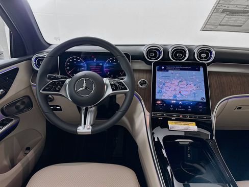 New 2026 Mercedes-Benz GLC 300 4MATIC image 25
