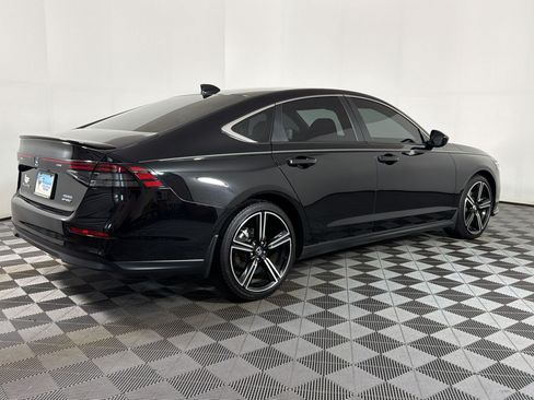 Used 2024 Honda Accord Sport image 6
