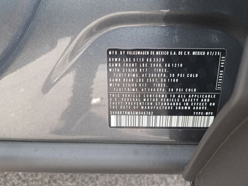 New 2025 Volkswagen Tiguan S image 34