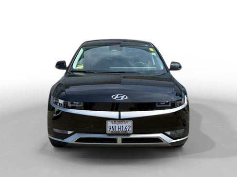 Certified 2024 Hyundai Ioniq 5 SEL RWD image 8