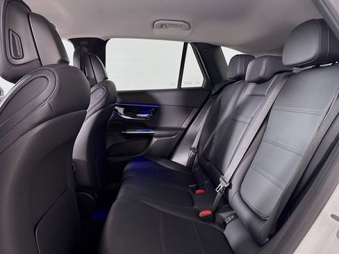 Certified 2025 Mercedes-Benz GLC 350e 4MATIC image 8