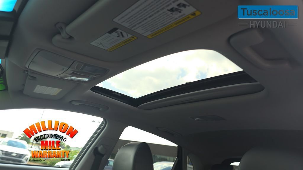 Used 2023 Hyundai Kona Limited FWD image 24