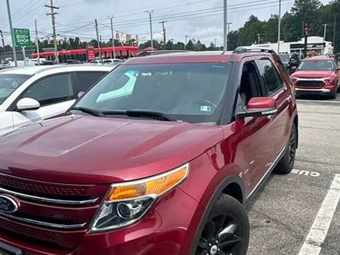 Used 2014 Ford Explorer Limited w/ Equipment Group 301A AWD/4WD image 3