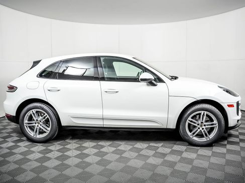 Certified 2020 Porsche Macan AWD/4WD image 9