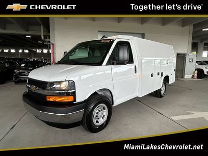 New 2026 Chevrolet Express 3500 w/ Power Convenience Package
