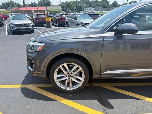 Used 2025 Audi Q7 3.0T Premium Plus AWD/4WD image 9