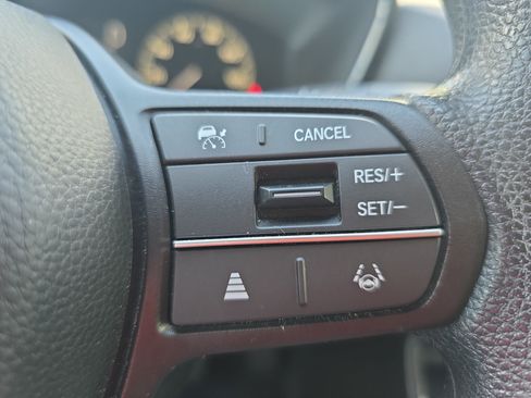 Used 2024 Honda CR-V EX image 17