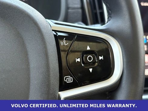 Certified 2025 Volvo XC90 B6 Plus AWD/4WD image 20