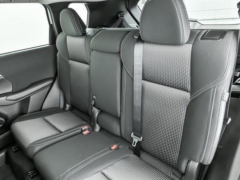 New 2025 Mitsubishi Outlander ES image 14