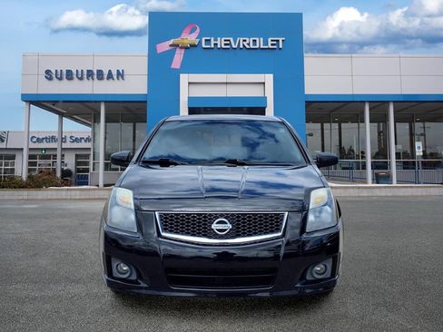 Used 2012 Nissan Sentra 2.0 SR w/ Special Edition Pkg FWD image 2
