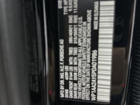 Used 2023 Porsche Cayenne image 34