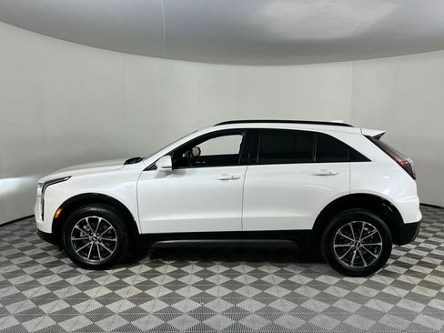 Used 2024 Cadillac XT4 Sport image 9