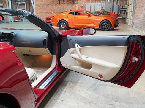 Used 2008 Chevrolet Corvette Coupe RWD image 44
