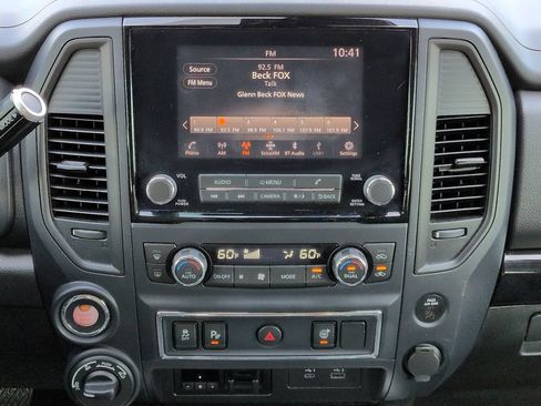 Used 2023 Nissan Titan SV w/ SV Convenience Package AWD/4WD image 18