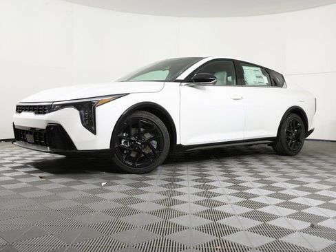 New 2026 Kia K4 GT-Line Turbo image 1