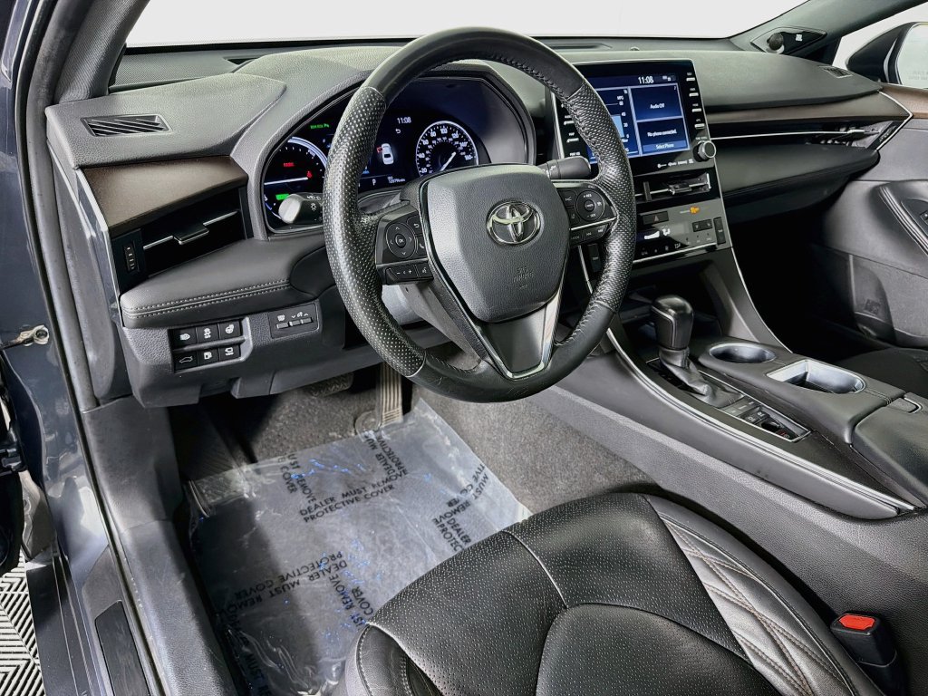 Used 2022 Toyota Avalon Limited w/ Advanced Safety Package FWD image 9