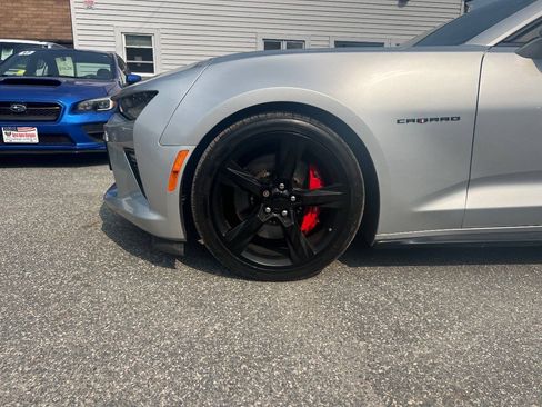 Used 2018 Chevrolet Camaro SS RWD image 33
