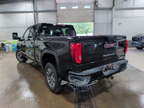 Used 2024 GMC Sierra 1500 AT4 AWD/4WD image 4