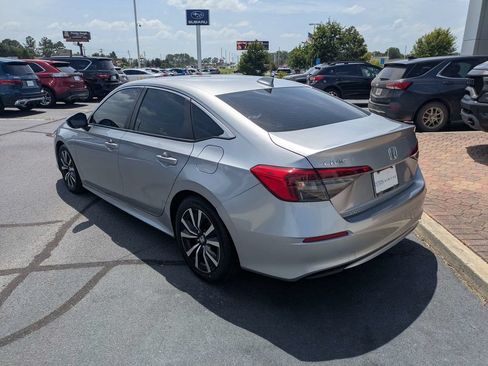 Used 2022 Honda Civic EX image 7