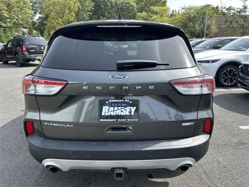 Used 2020 Ford Escape Titanium image 25