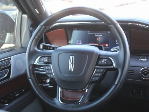 Used 2024 Lincoln Navigator L Reserve image 31
