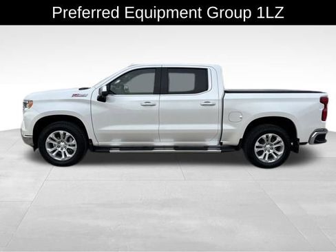 Used 2022 Chevrolet Silverado 1500 LTZ image 2