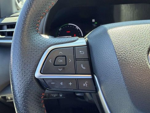 Used 2023 Toyota Sienna XSE w/ XSE Plus Package AWD/4WD image 38