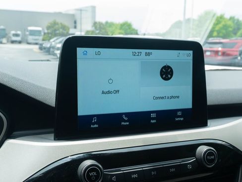 Used 2022 Ford Escape SE w/ Convenience Package FWD image 4