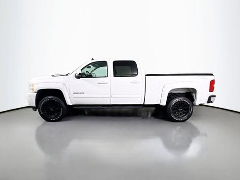 Used 2014 Chevrolet Silverado 2500 LT w/ Z71 Appearance Package image 9