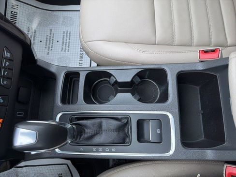 Used 2018 Ford Escape Titanium w/ Ford Safe & Smart Package image 27