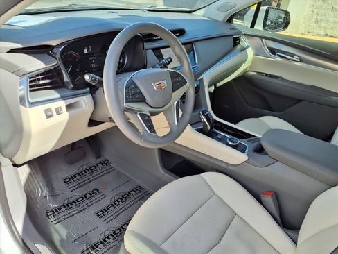 Certified 2023 Cadillac XT5 Premium Luxury image 18